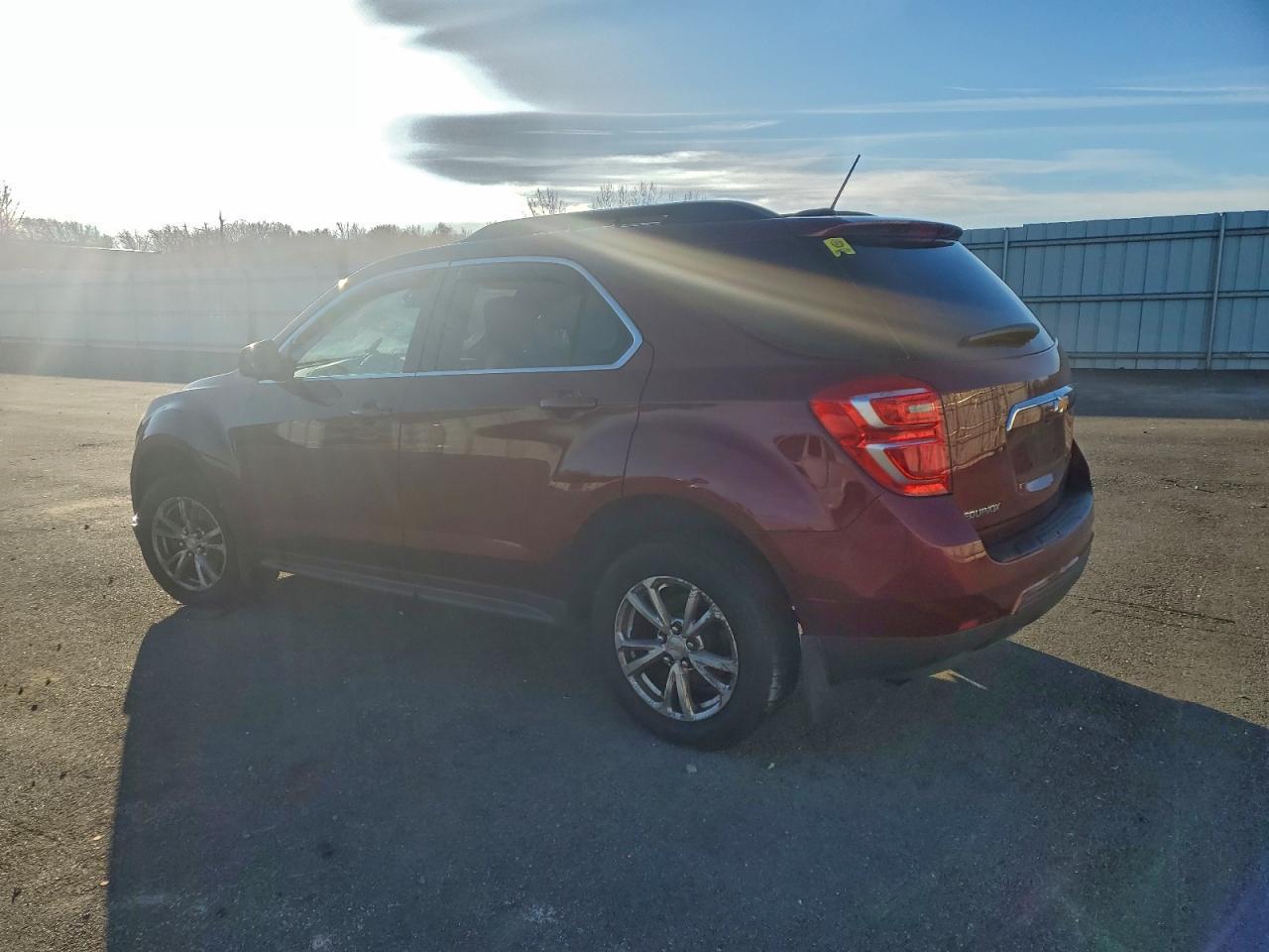 2017 Chevrolet Equinox Lt - Фото 2