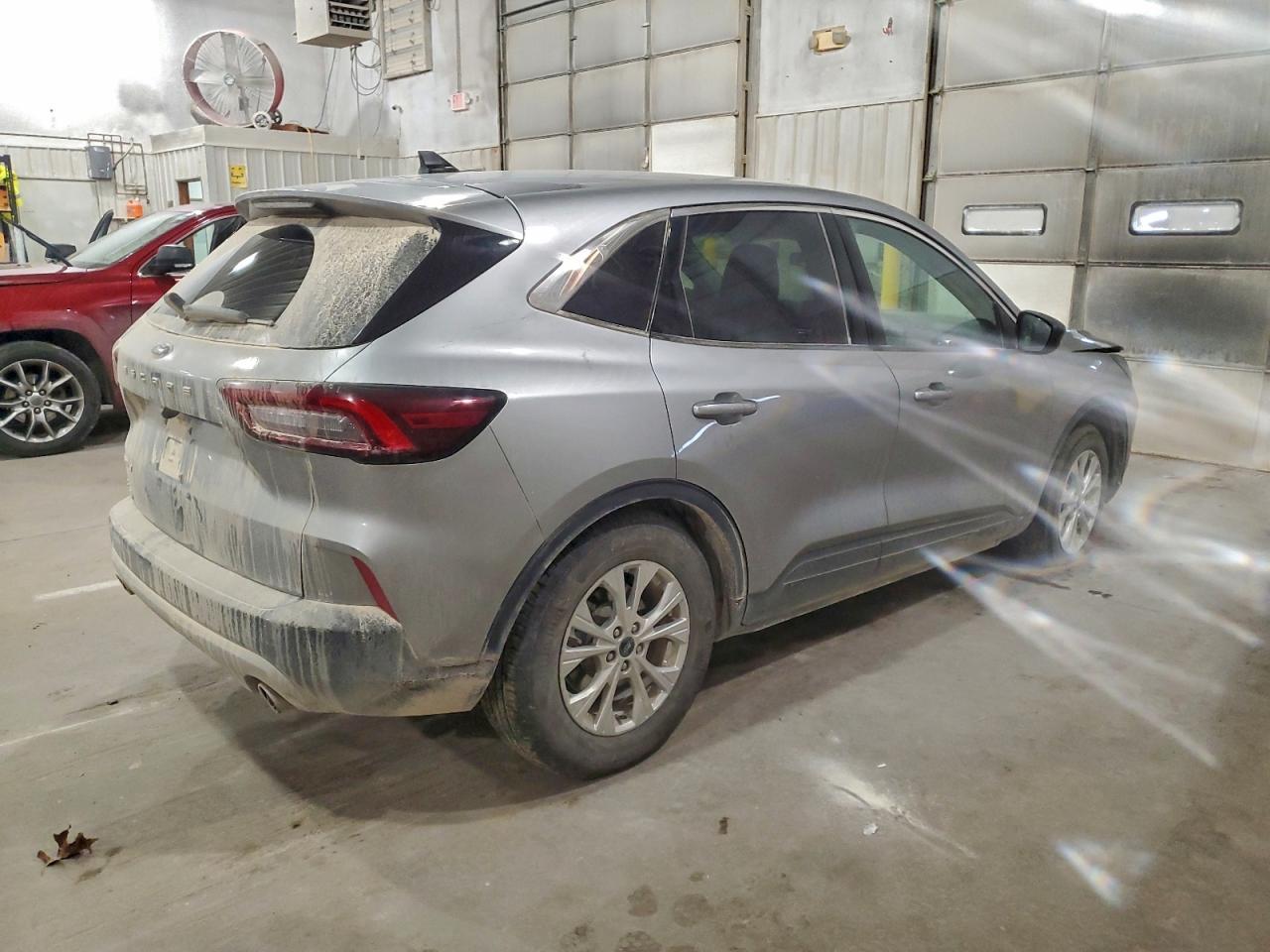 2023 Ford Escape Active - Фото 3