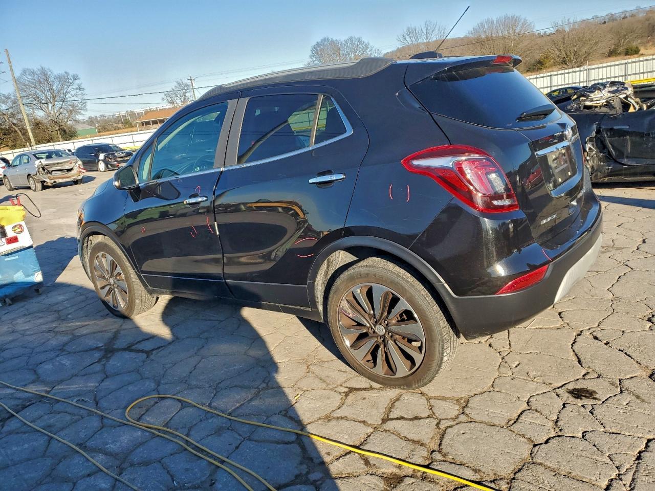 2017 Buick Encore Essence - Фото 2