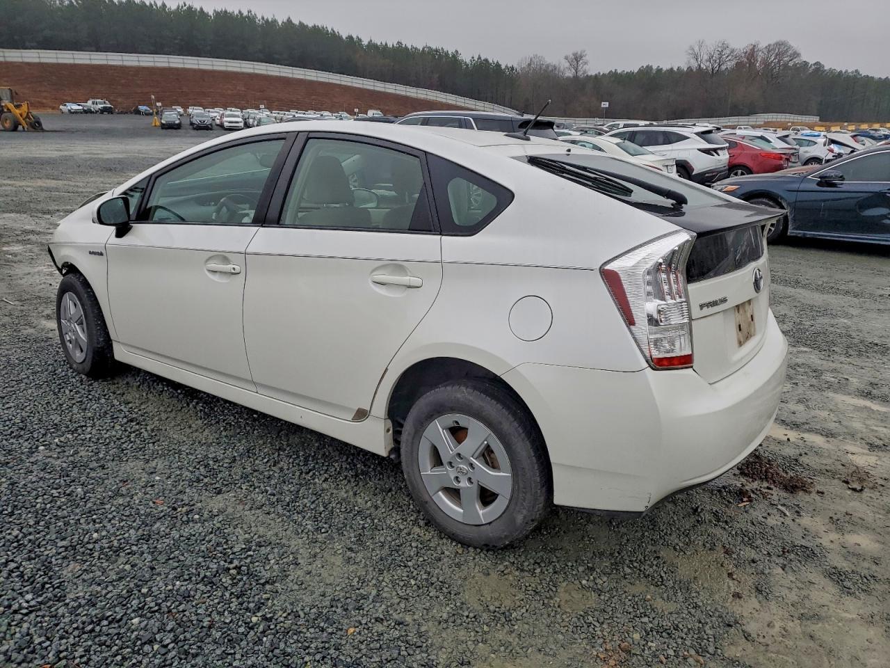 2010 Toyota Prius - Image 2