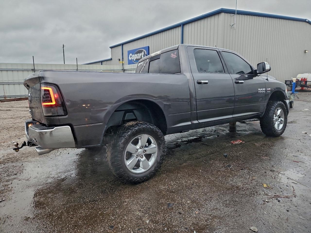2015 Ram 1500 Slt - Image 3