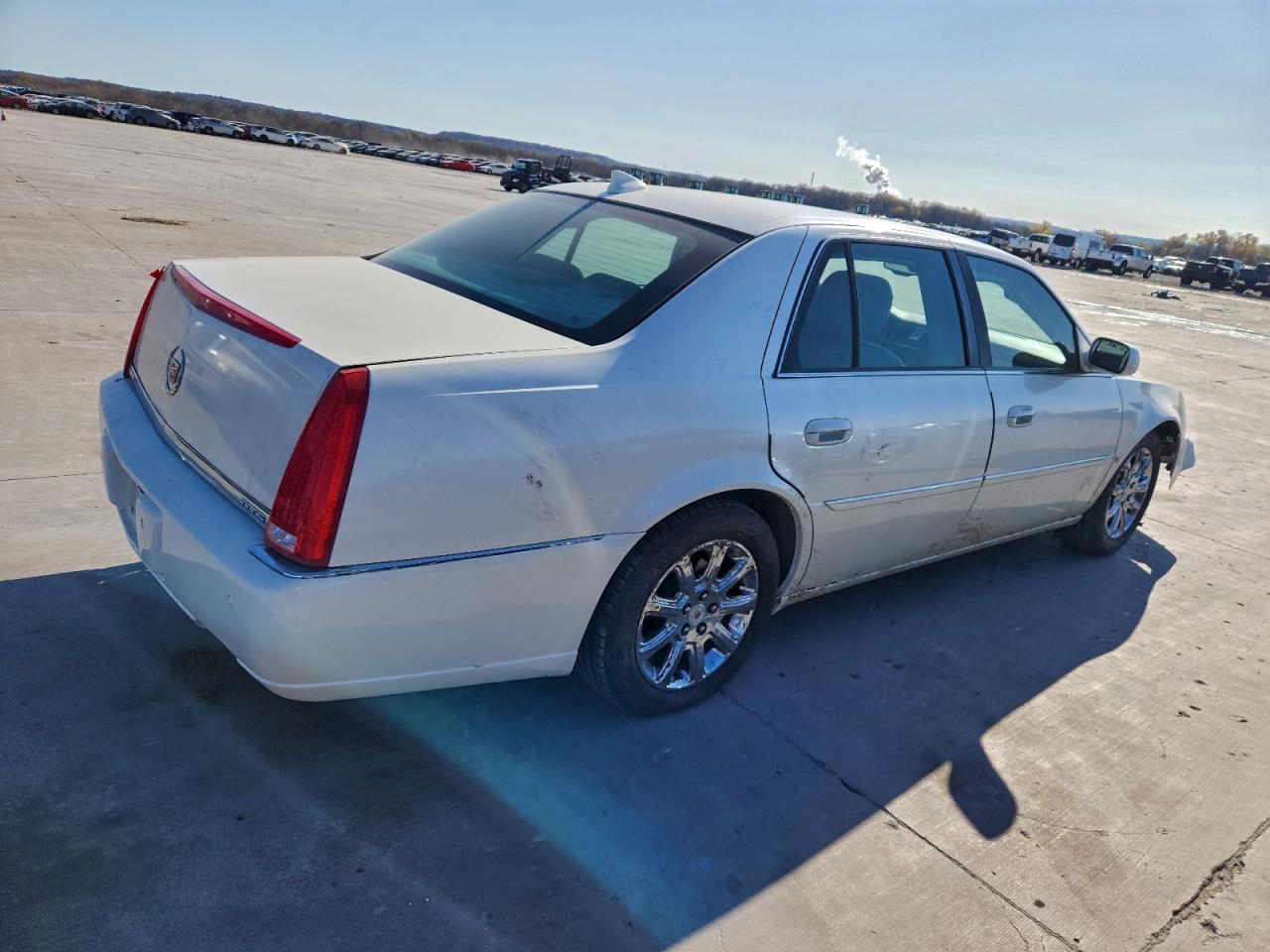 2009 Cadillac Dts - Фото 3