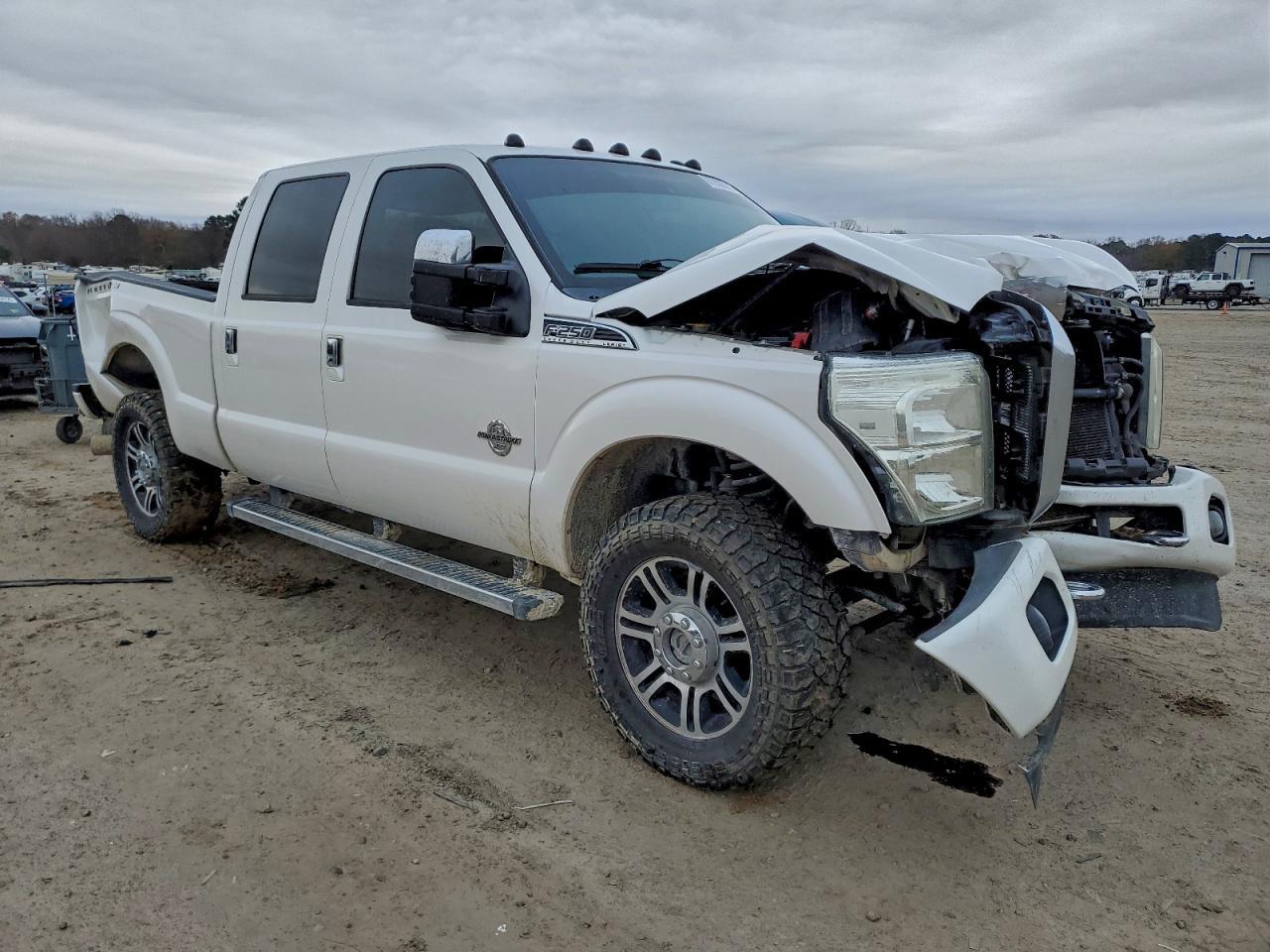 2015 Ford F250 Super Duty - Фото 4