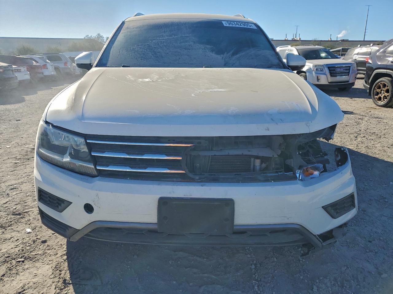 2018 Volkswagen Tiguan S - Фото 5