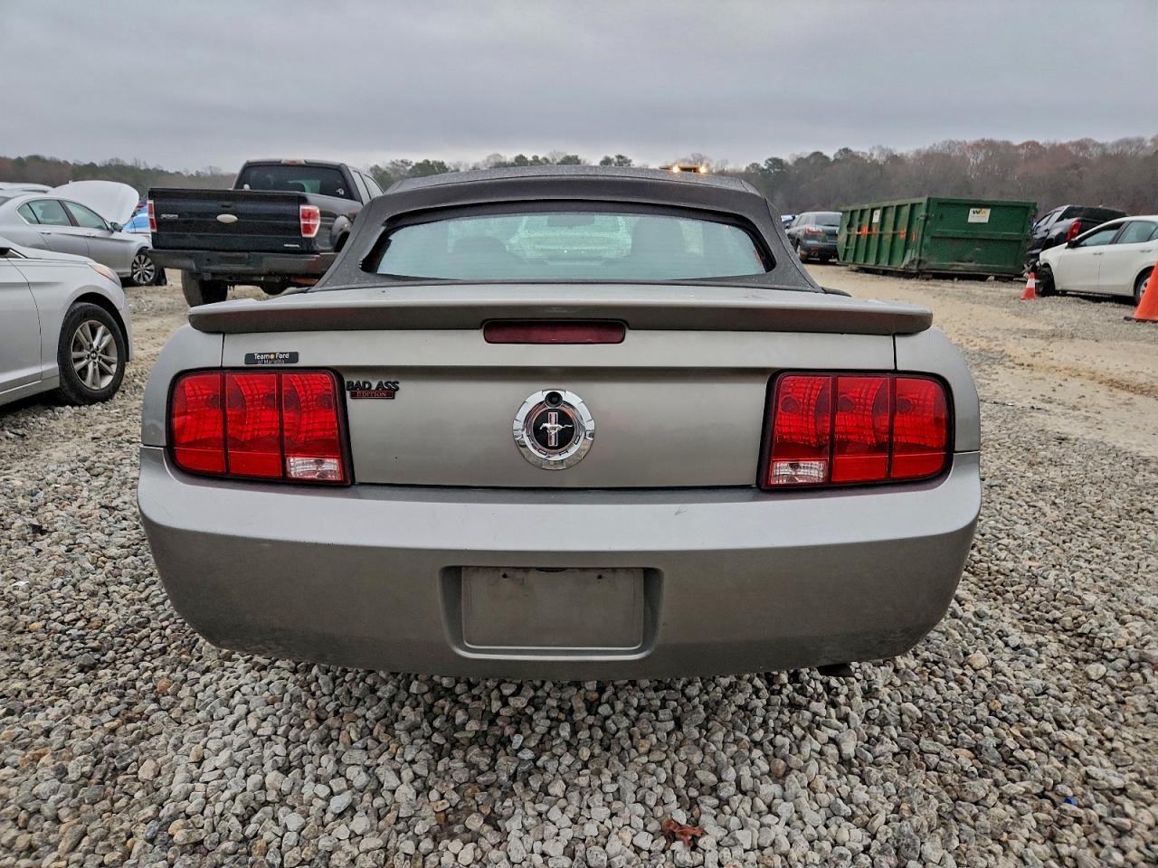 2008 Ford Mustang - Image 6