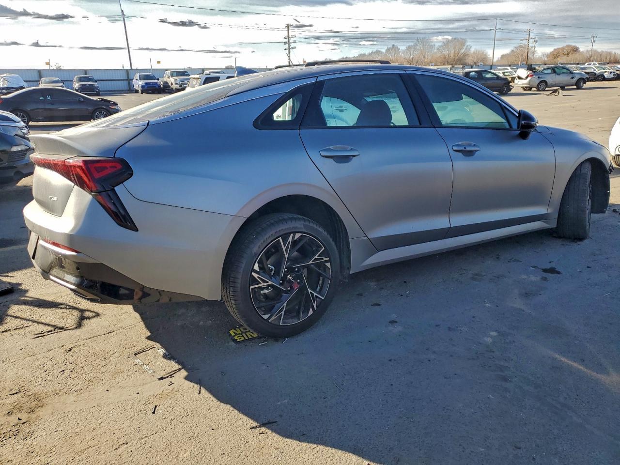 2026 Kia K5 - Фото 3