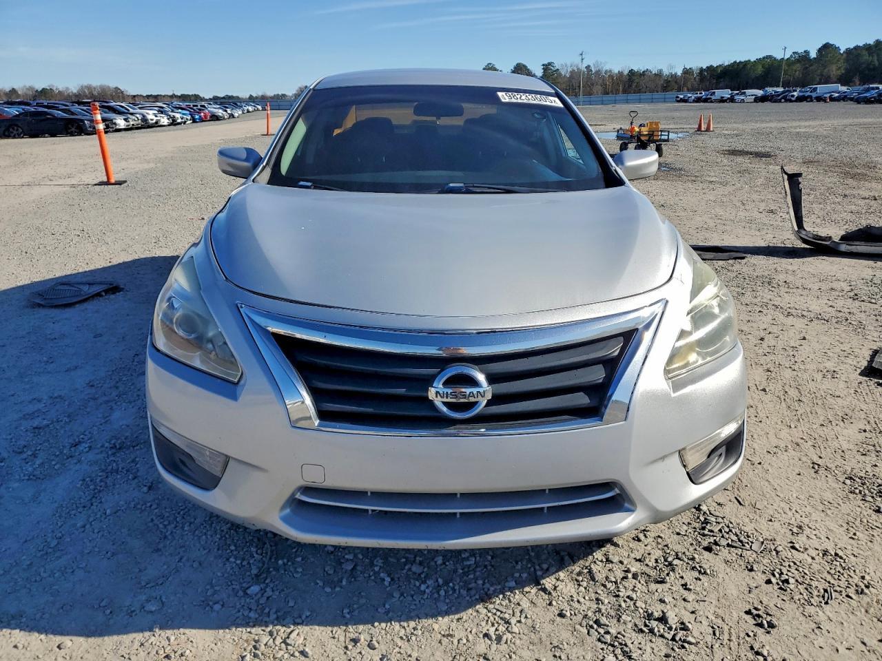 2015 Nissan Altima 2.5 - Фото 5