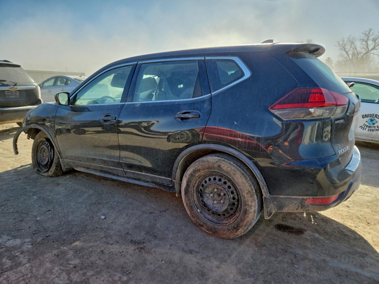 2018 Nissan Rogue S - Image 2