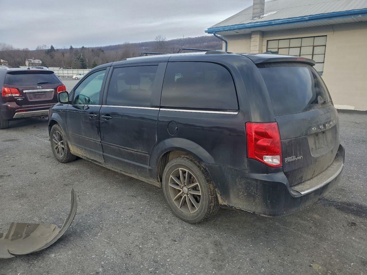 2017 Dodge Grand Caravan Sxt - Фото 2