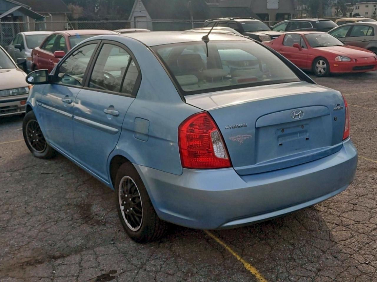 2009 Hyundai Accent Gls - Image 3