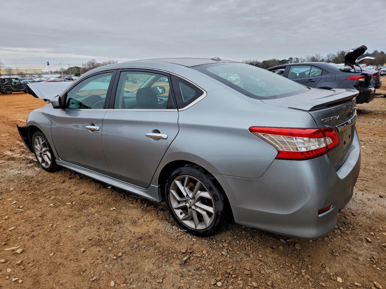 2013 Nissan Sentra S - Фото 2