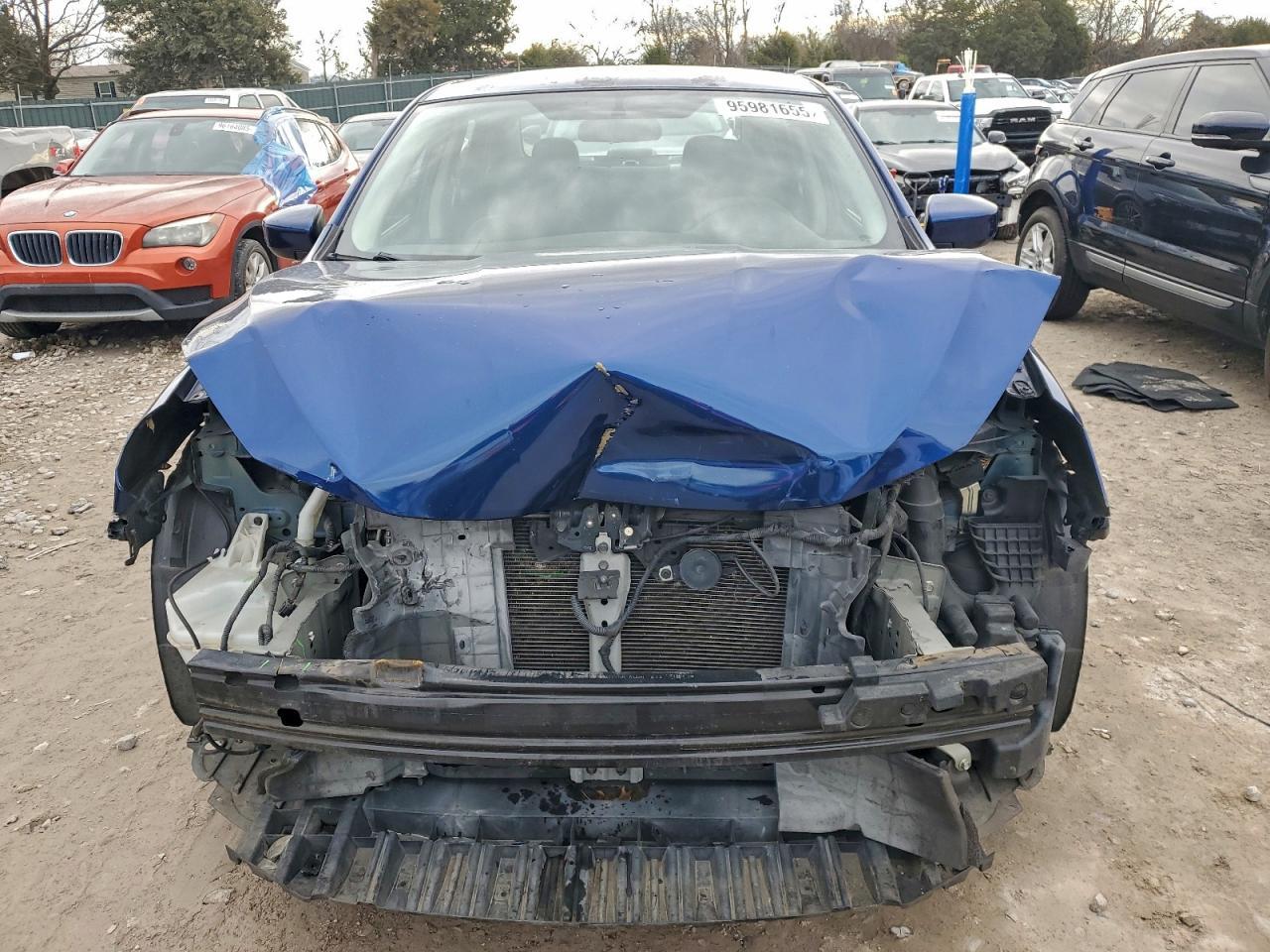 2016 Nissan Sentra S - Фото 5