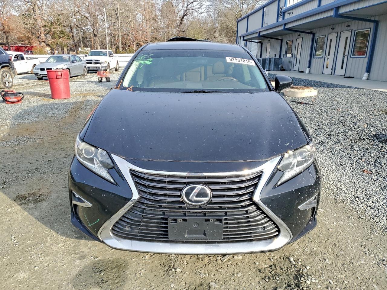2016 Lexus Es - Image 5