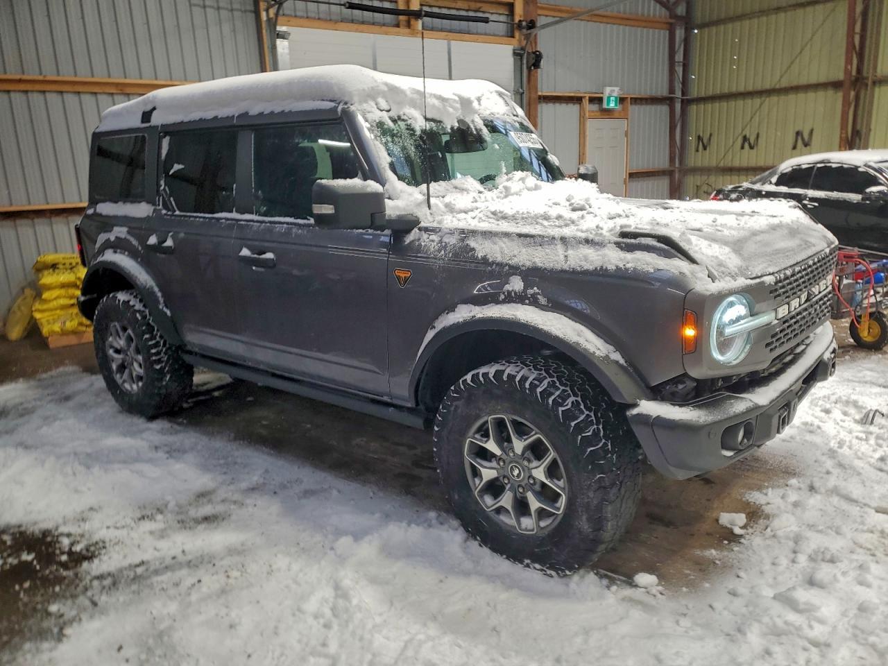 2022 Ford Bronco Base - Image 4