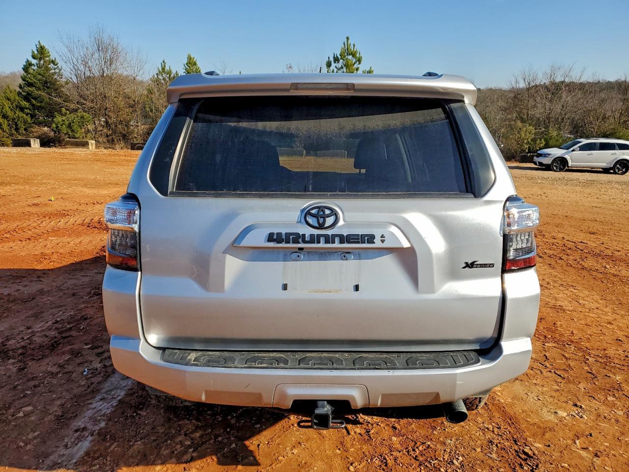 2023 Toyota 4Runner Se - Фото 6