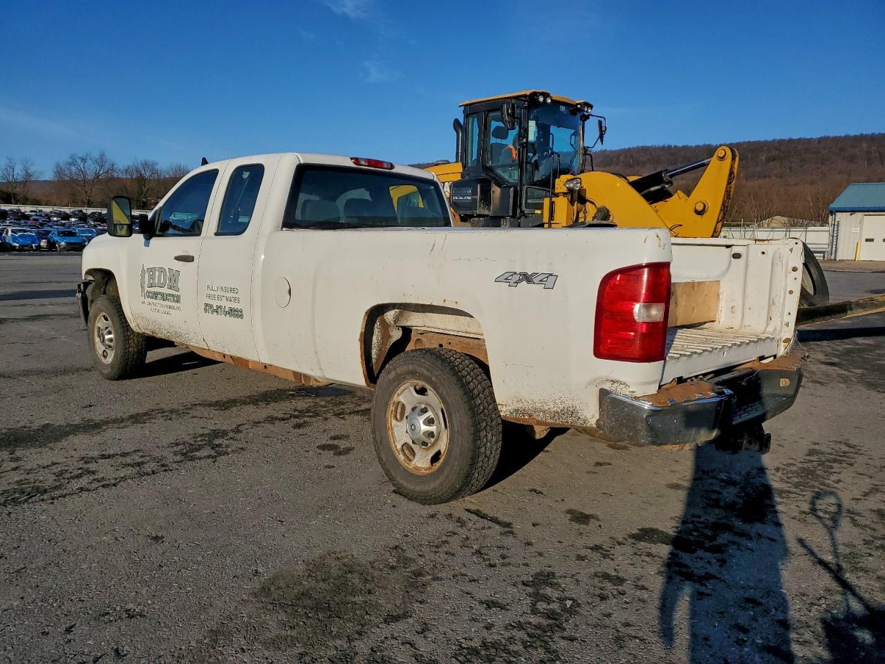 2011 Chevrolet Silverado K2500 Heavy Duty - Фото 2