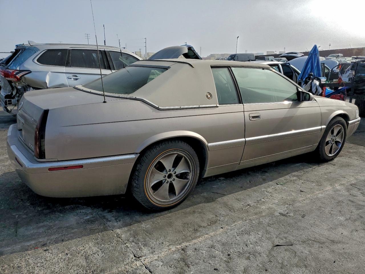 2001 Cadillac Eldorado Esc - Фото 3