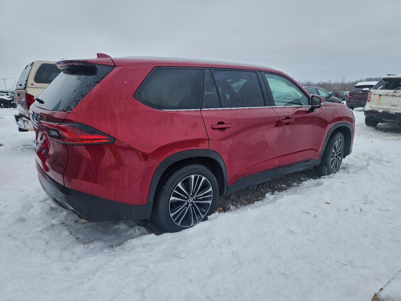 2025 Toyota Grand Highlander - Фото 3