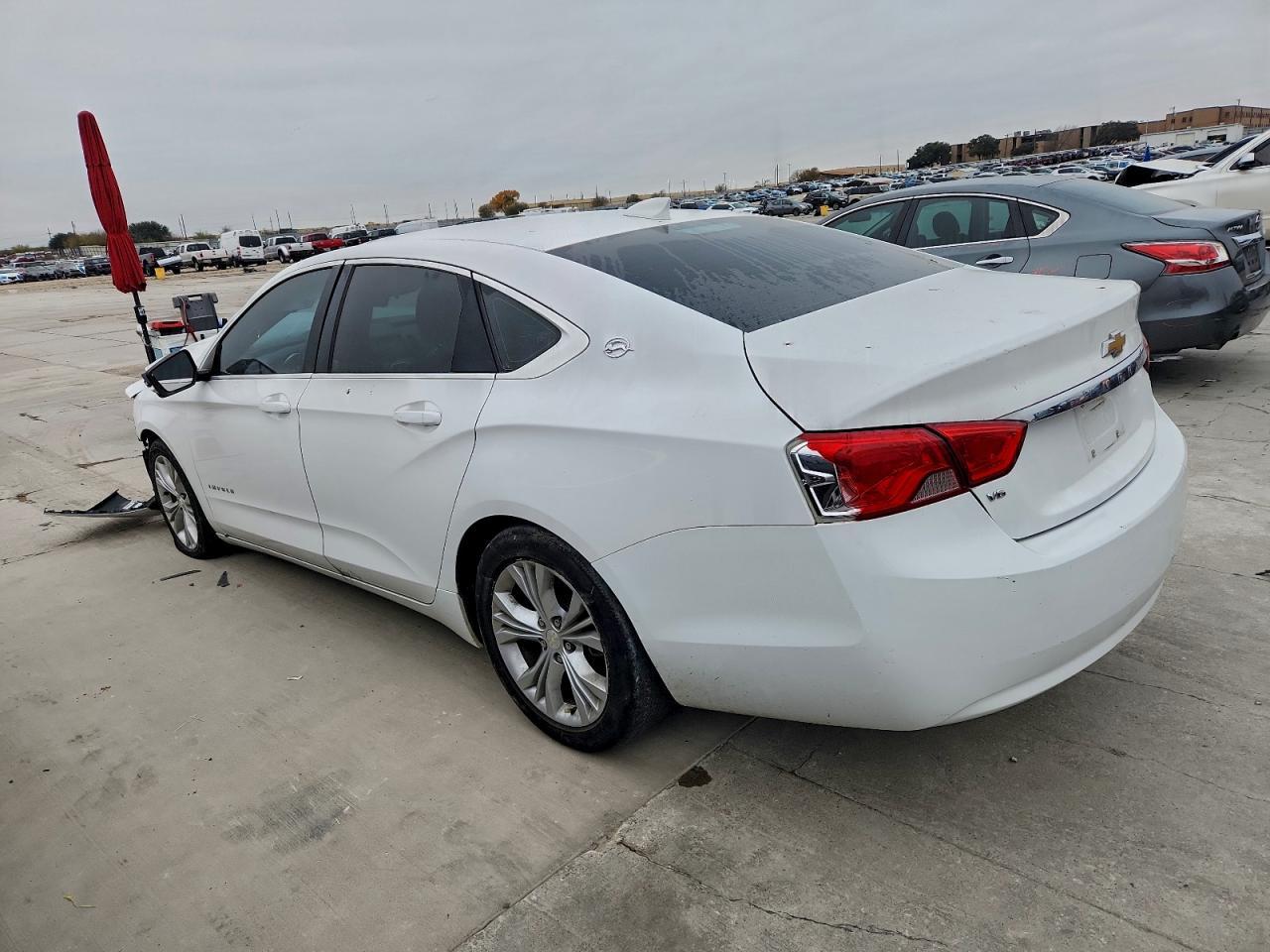 2015 Chevrolet Impala Lt - Image 2