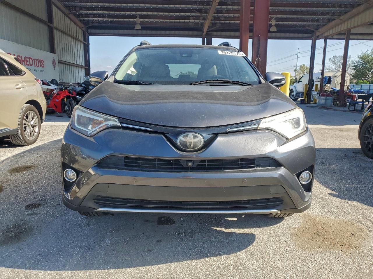 2017 Toyota Rav4 Limited - Фото 5