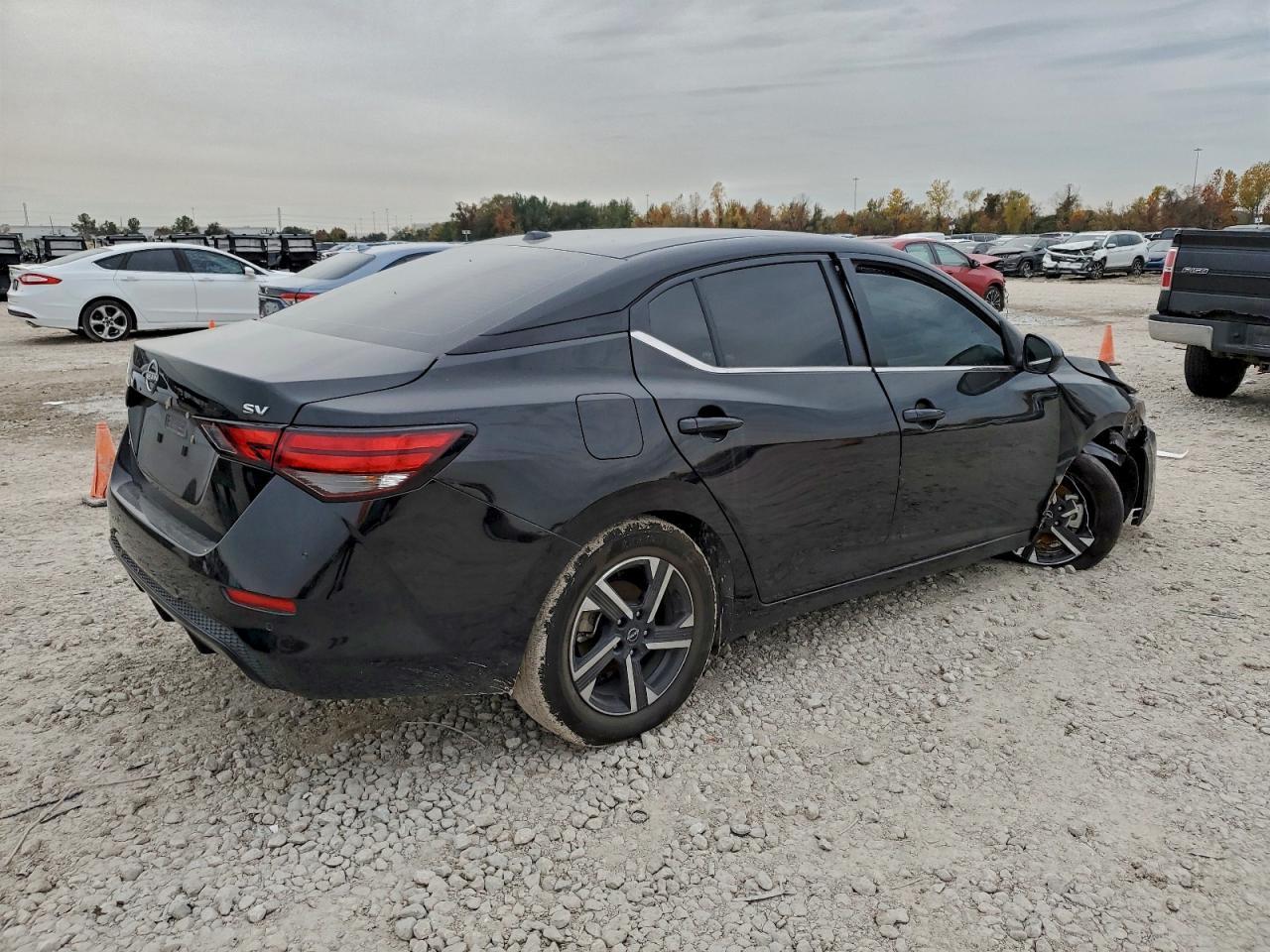 2024 Nissan Sentra Sv - Image 3
