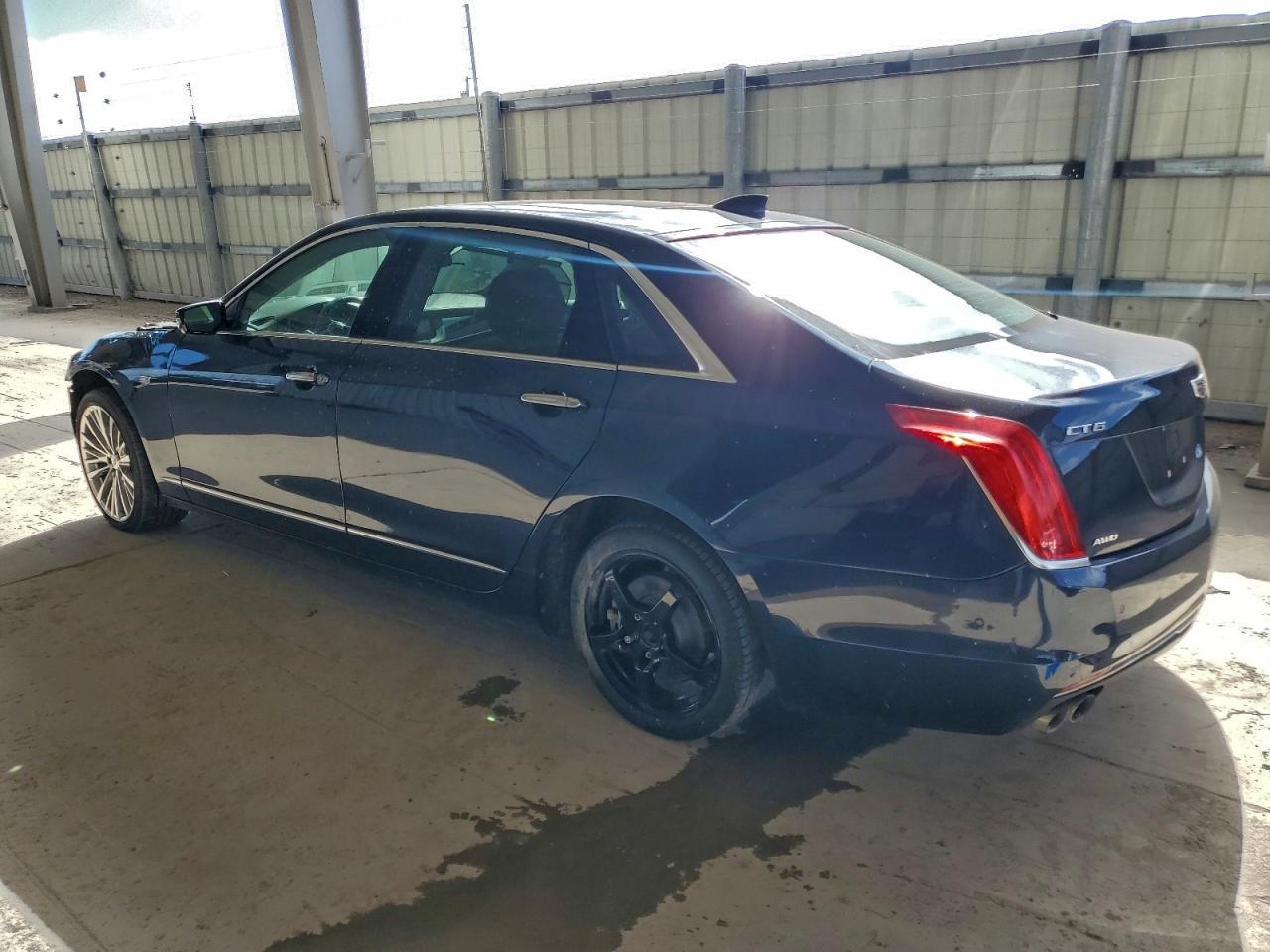 2016 Cadillac Ct6 Premium - Фото 2