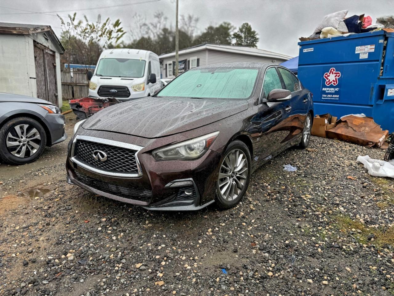 2019 Infiniti Q50 Luxe - Image 2