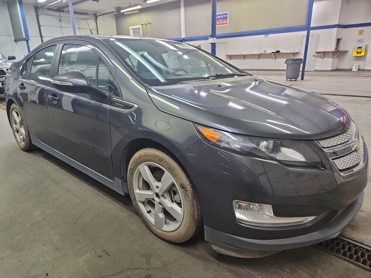 2013 Chevrolet Volt - Фото 4