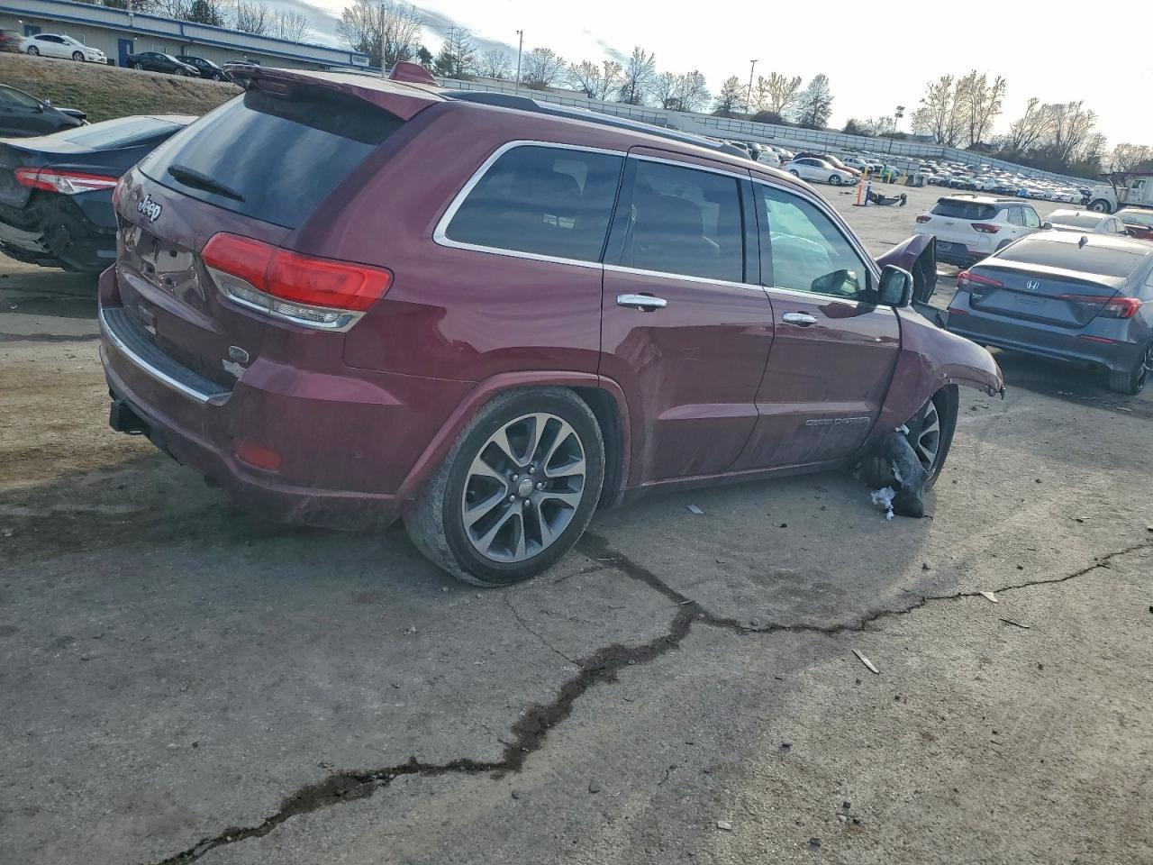 2017 Jeep Grand Cherokee Overland - Фото 3