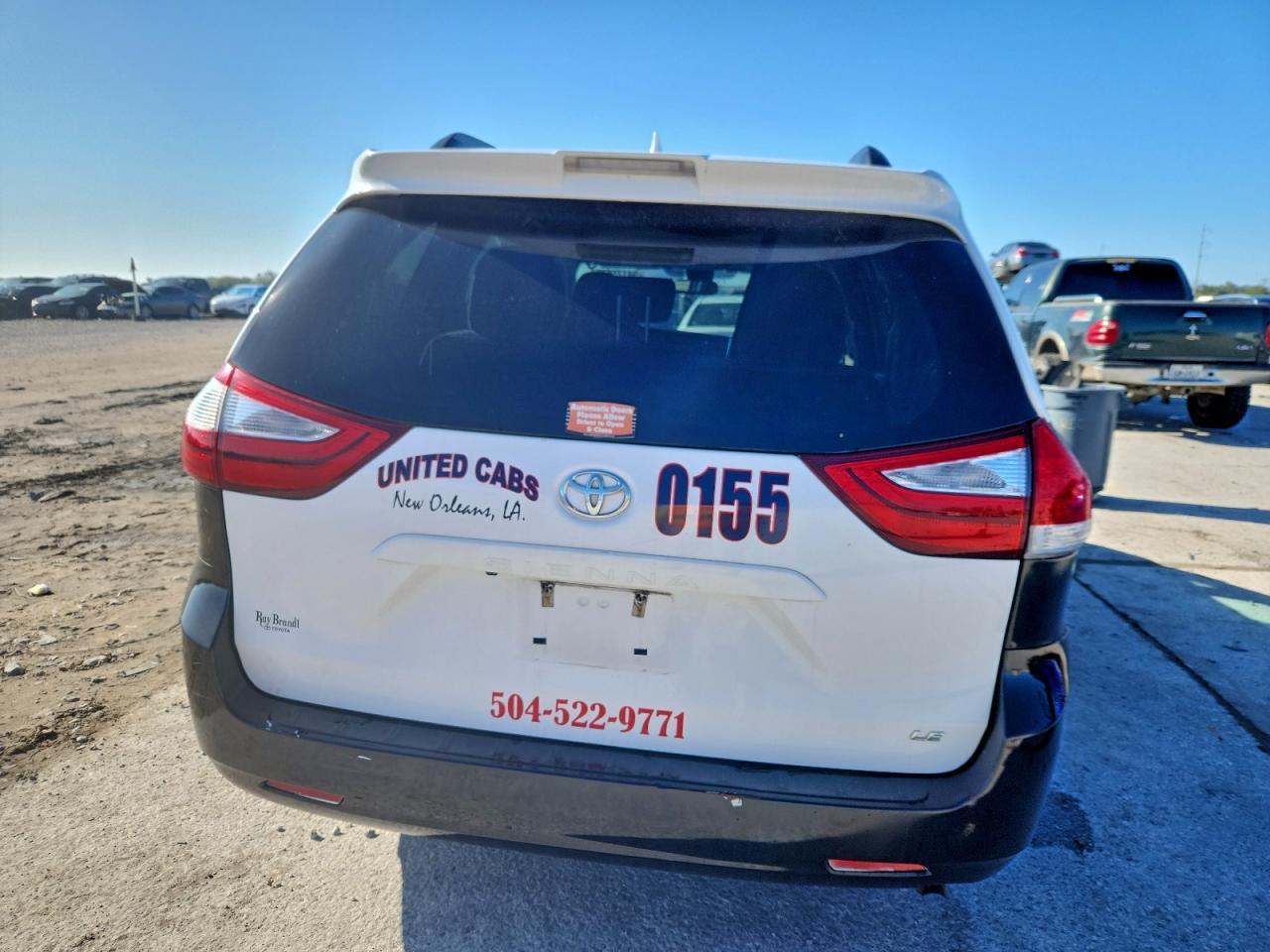 2018 Toyota Sienna Le - Фото 6
