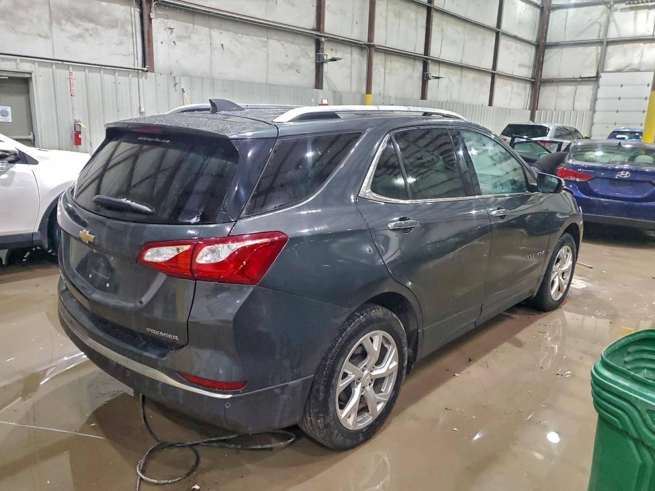 2020 Chevrolet Equinox Premier - Фото 3