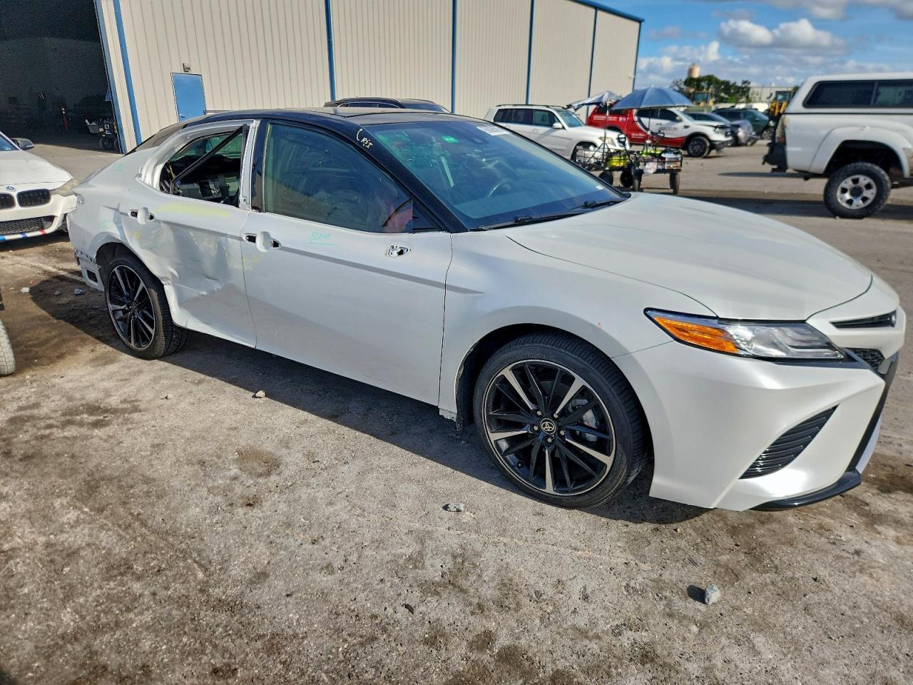 2020 Toyota Camry Xse - Фото 4