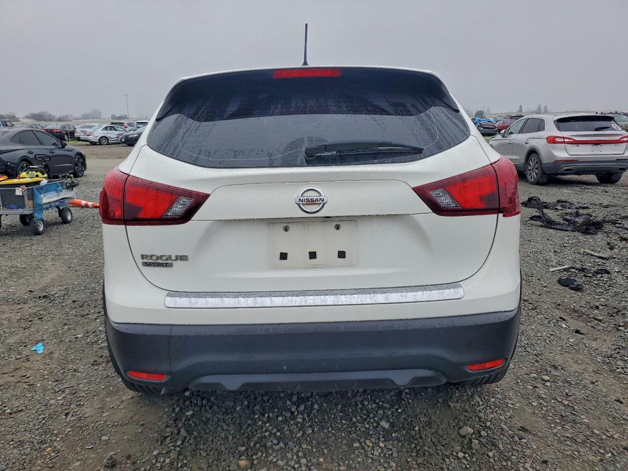 2018 Nissan Rogue Sport S - Фото 6