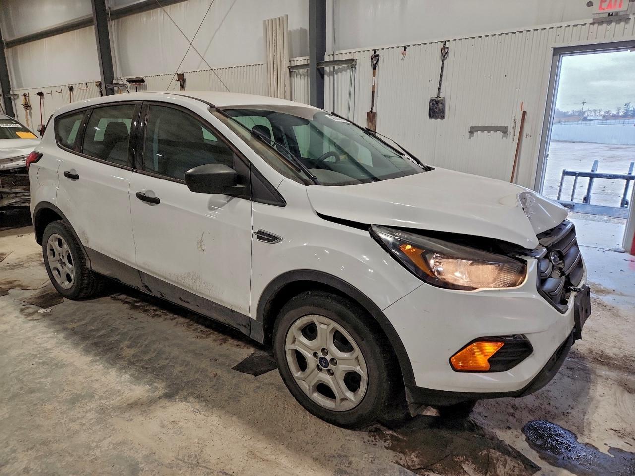 2019 Ford Escape S - Image 4