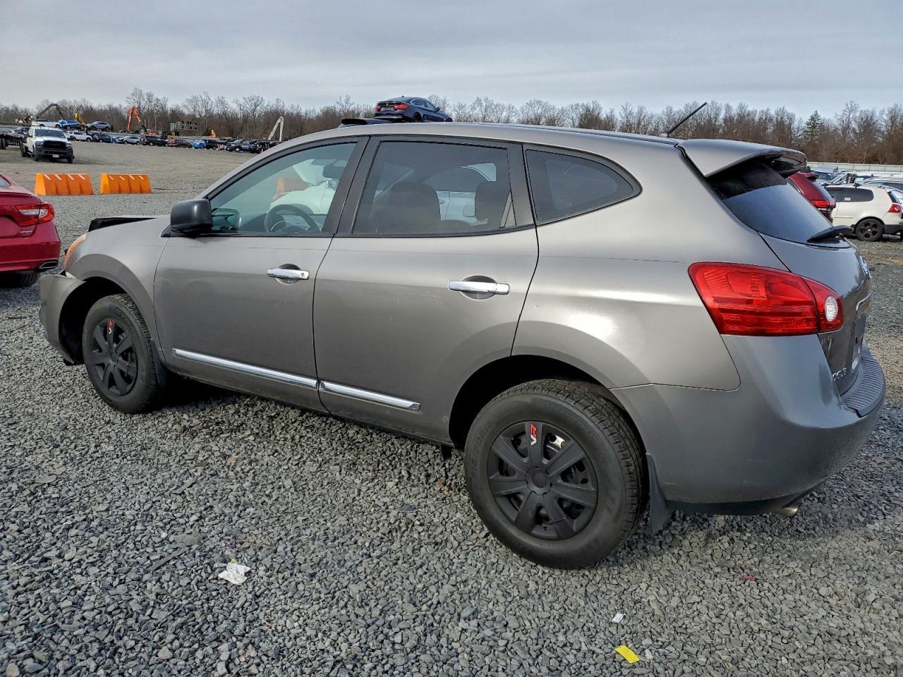 2013 Nissan Rogue S - Фото 2