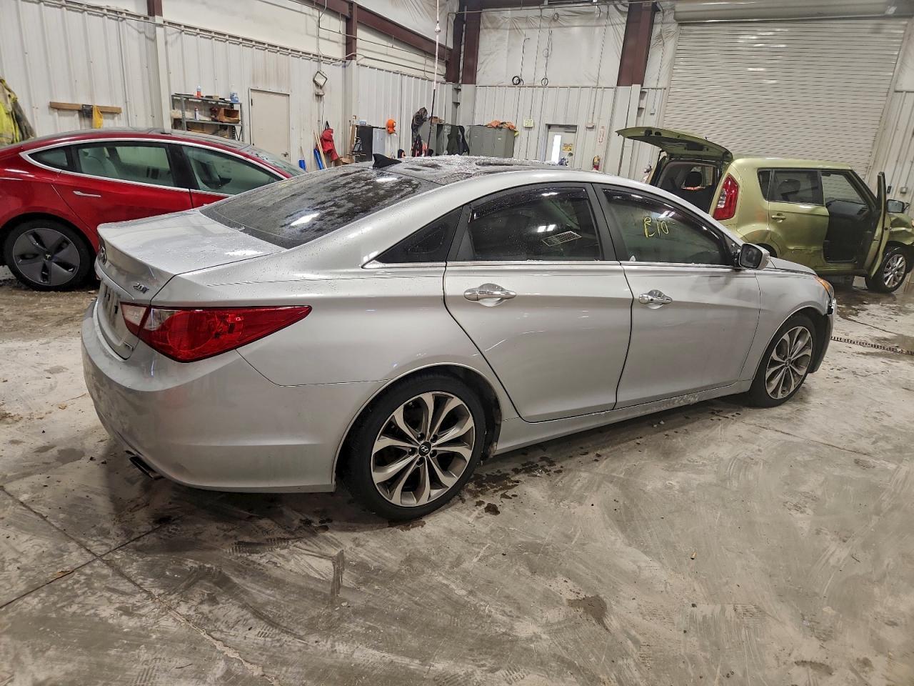 2013 Hyundai Sonata Se - Фото 3