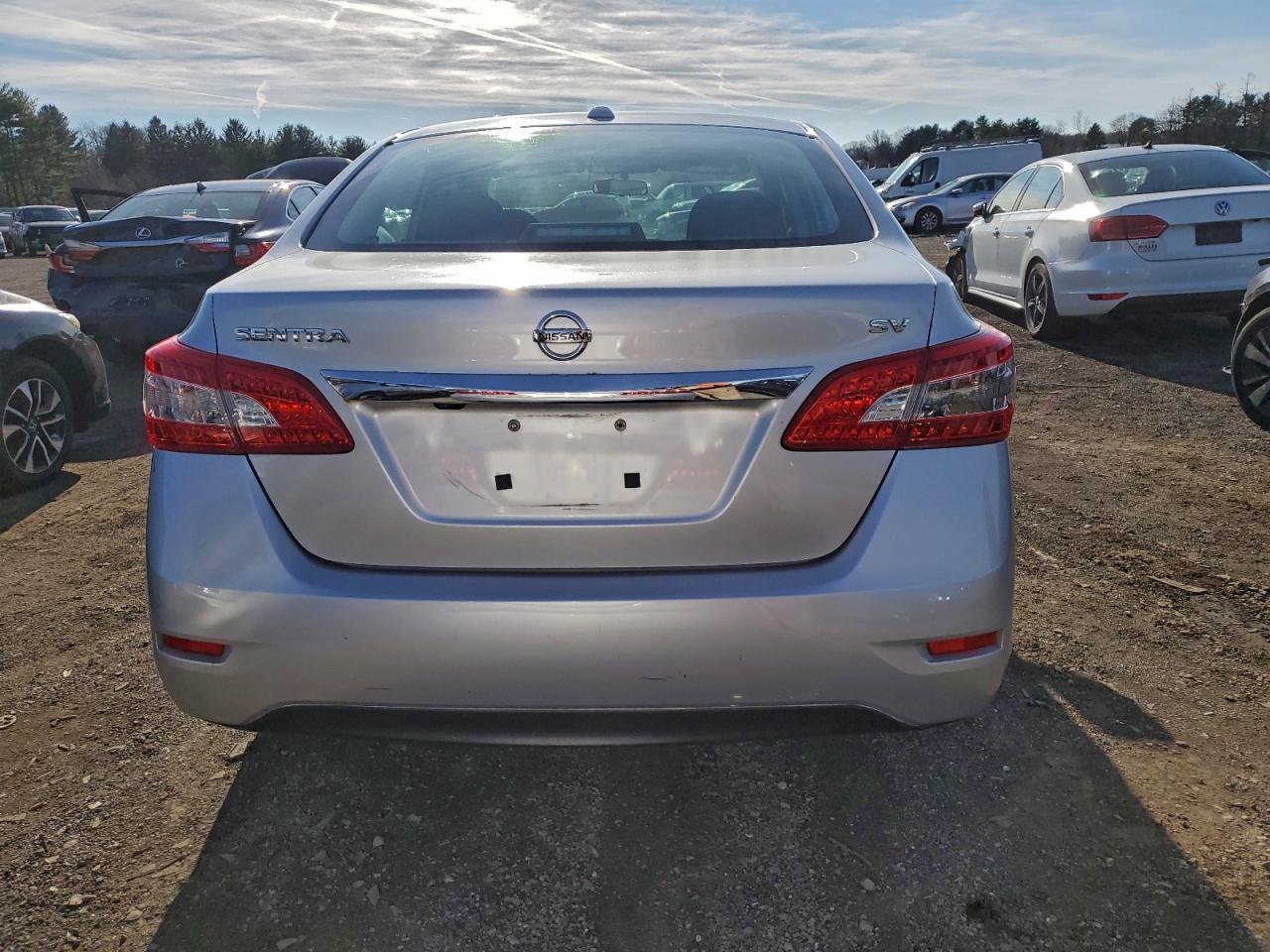2015 Nissan Sentra S - Image 6