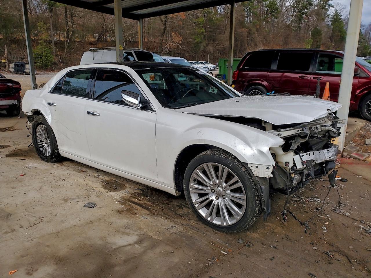 2011 Chrysler 300 Limited - Фото 4