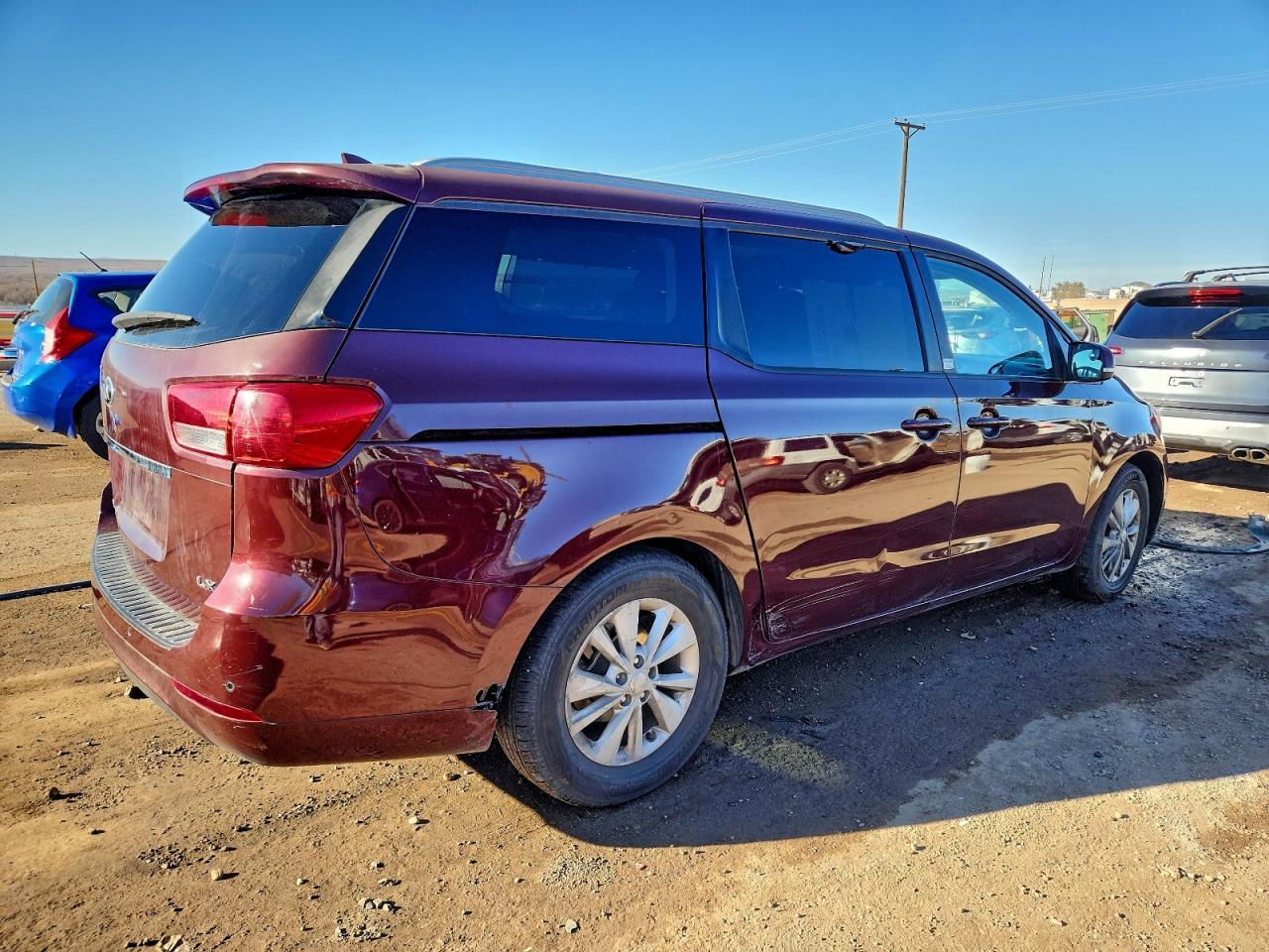 2017 Kia Sedona Lx - Фото 3