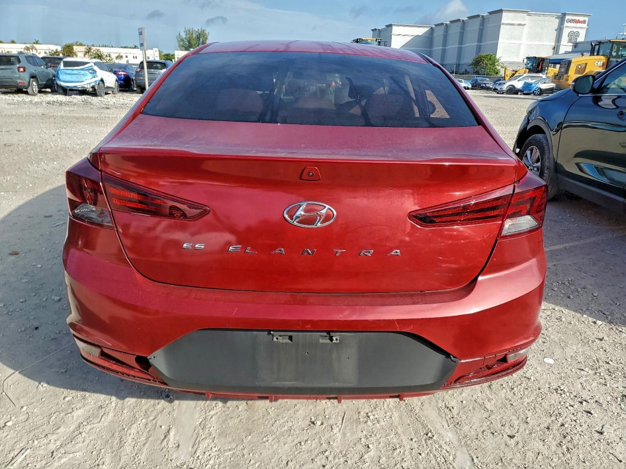 2020 Hyundai Elantra Se - Image 6