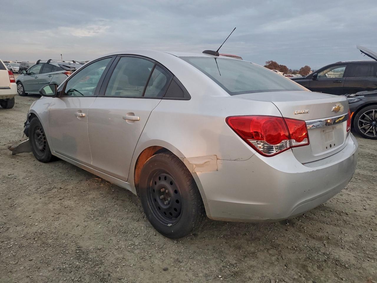 2016 Chevrolet Cruze Limited L - Фото 2
