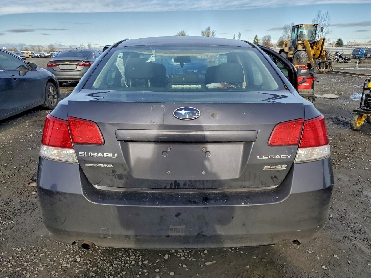 2010 Subaru Legacy 2.5I - Фото 6