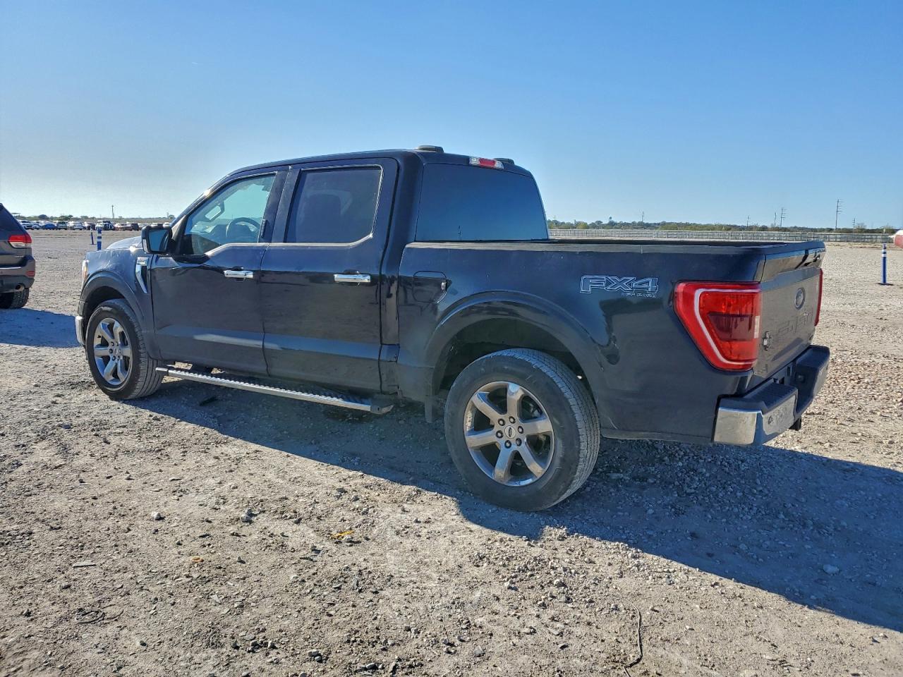 2021 Ford F150 Supercrew - Фото 2