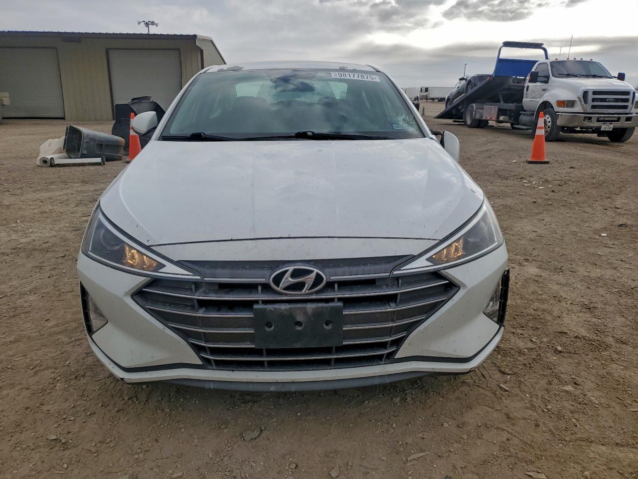 2020 Hyundai Elantra Sel - Фото 5
