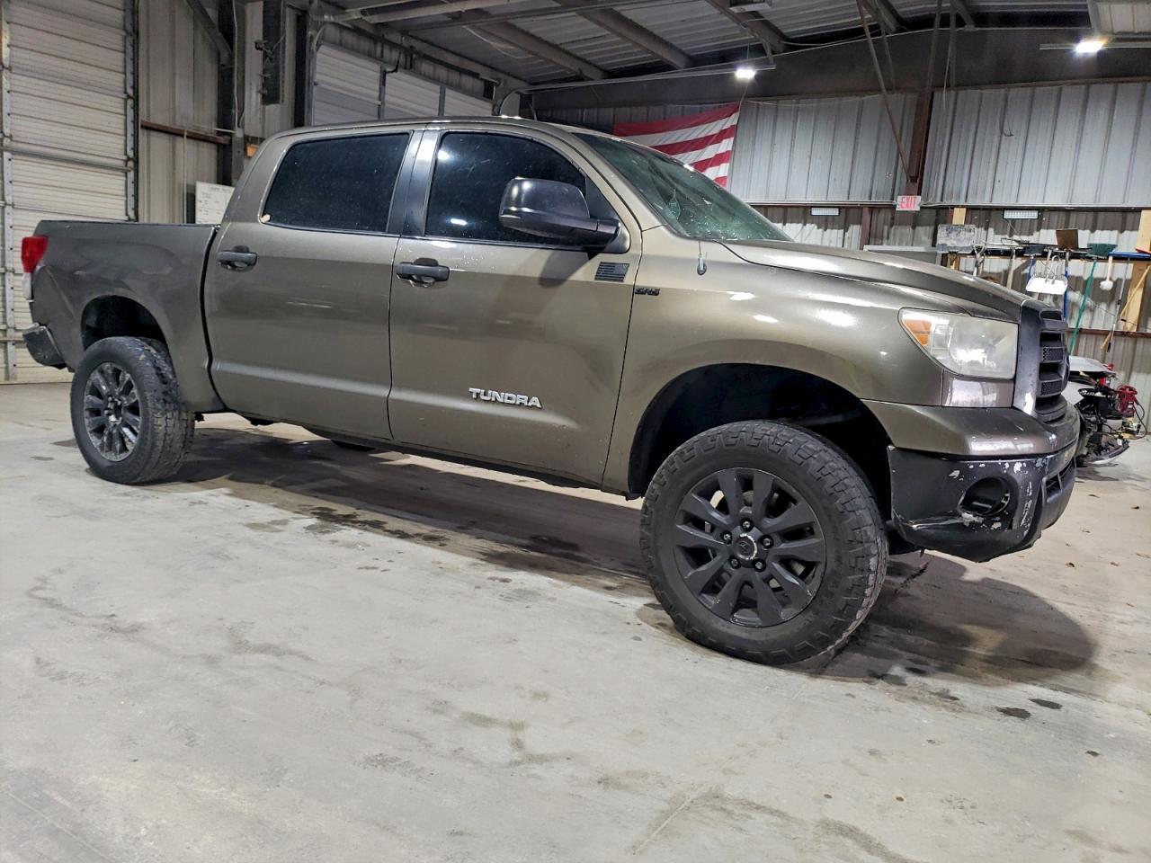 2011 Toyota Tundra Crewmax Sr5 - Image 4