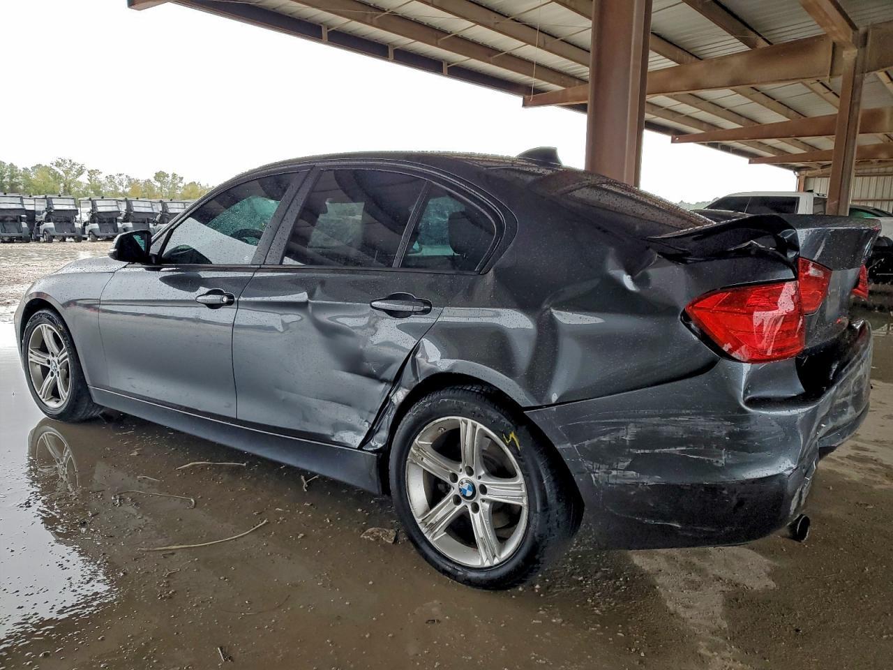 2015 BMW 320 I - Фото 2
