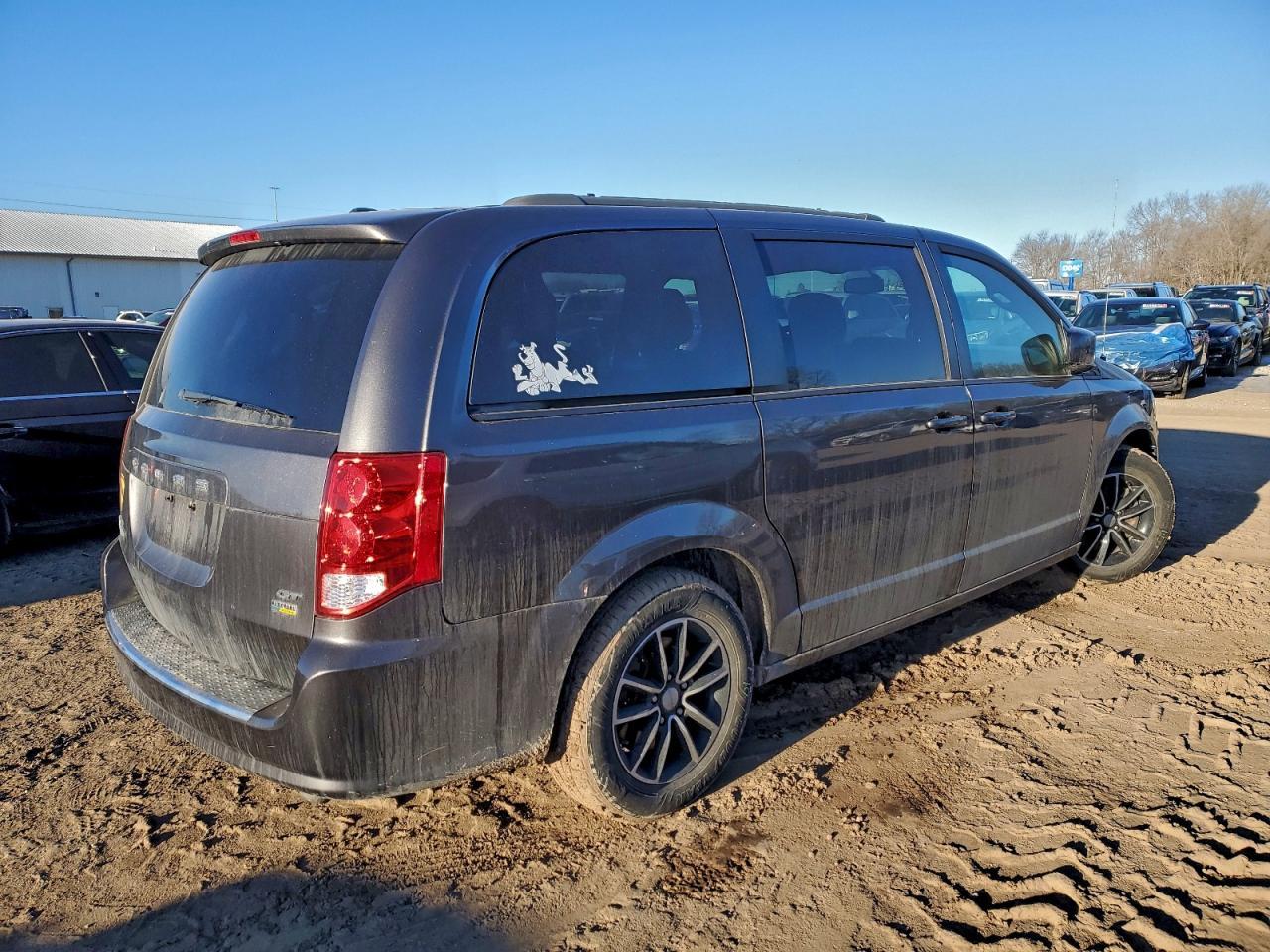 2018 Dodge Grand Caravan Gt - Image 3