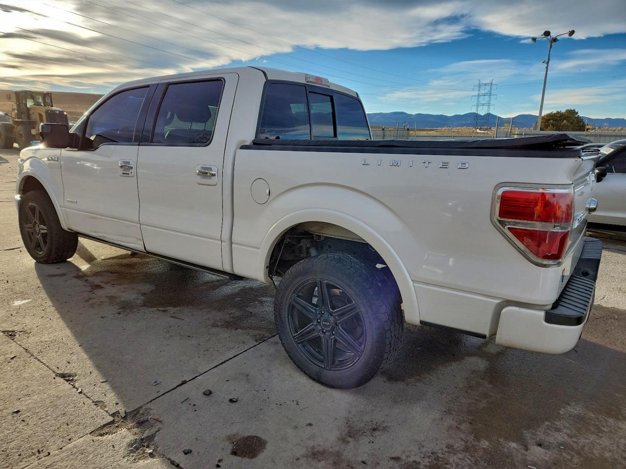 2014 Ford F150 Supercrew - Фото 2