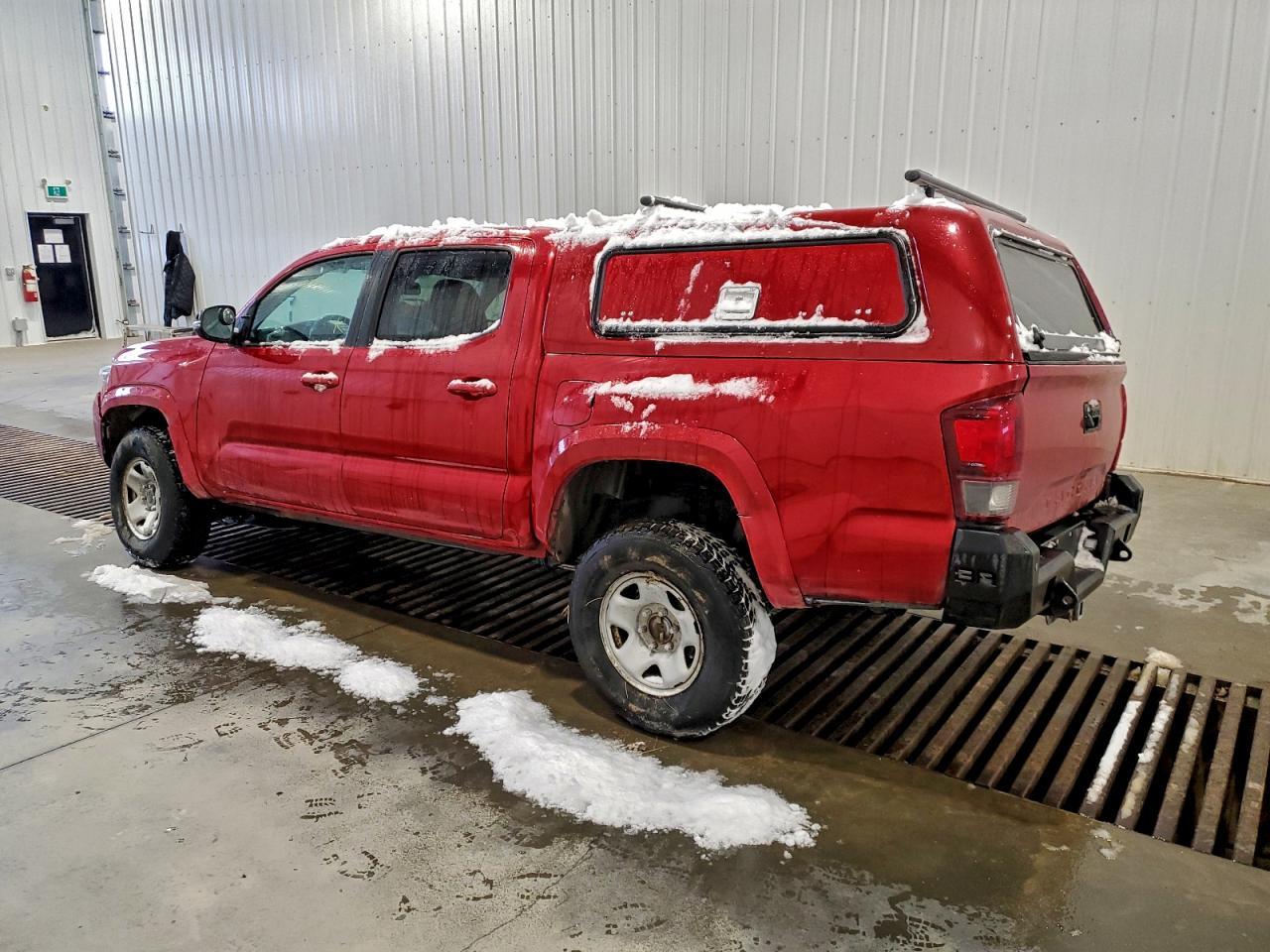 2021 Toyota Tacoma Double Cab - Фото 2