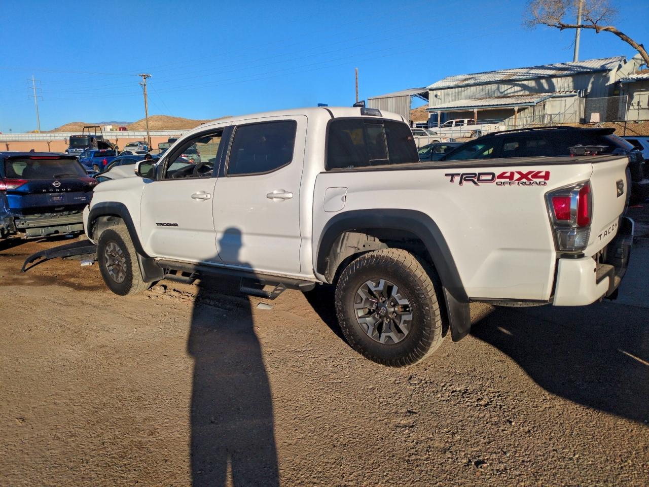 2020 Toyota Tacoma Double Cab - Image 2